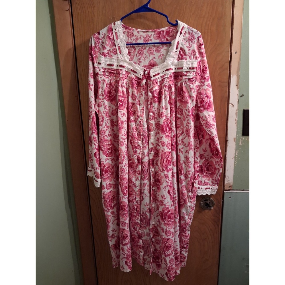Only NECESSITIES NIGHTGOWN PINK FLORAL BUTTON FRONT SIZE LARGE Made In India...